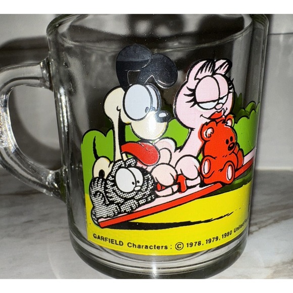 Vintage 1978 McDonald's Garfield Jim Davis Comic Book Glass Coffee Mug - Picture 2 of 5
